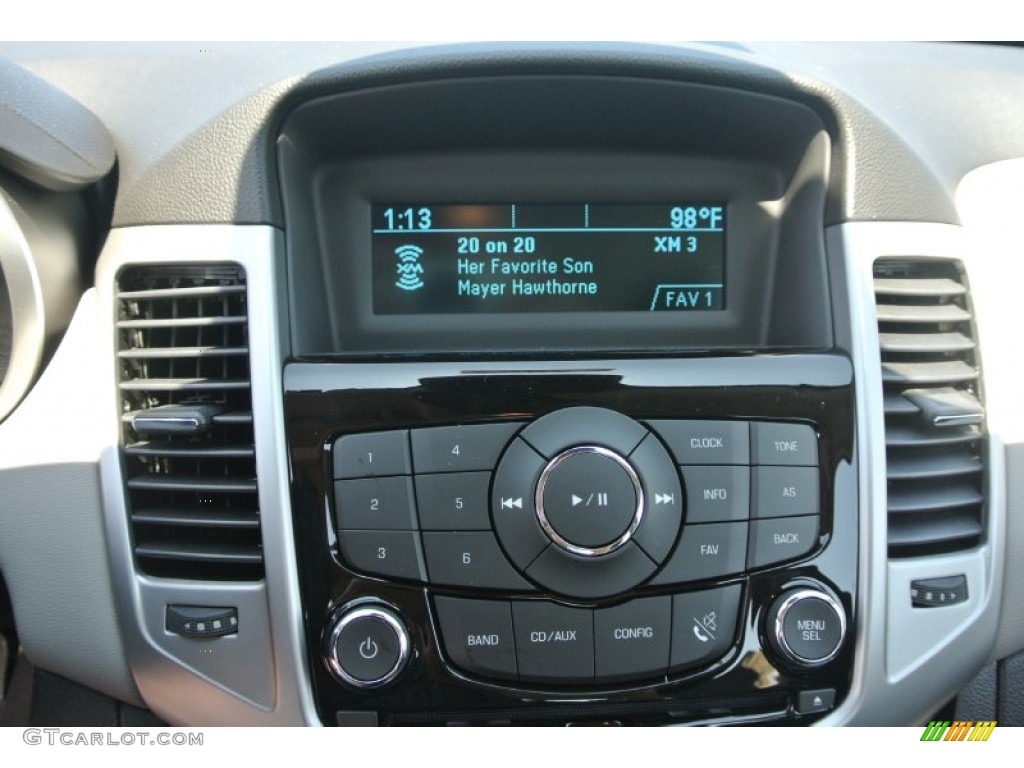 2014 Cruze LS - Rainforest Green Metallic / Jet Black/Medium Titanium photo #9