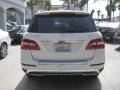 Arctic White - ML 350 4Matic Photo No. 3