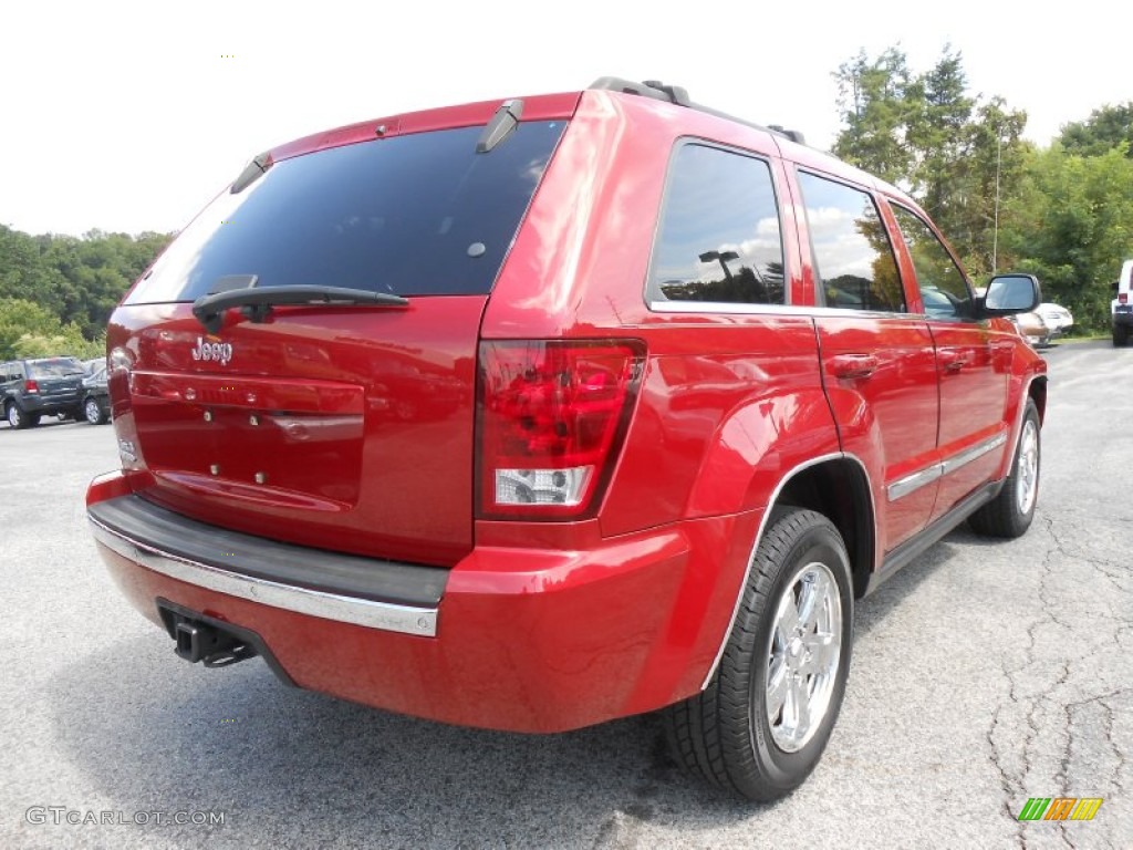 2006 Grand Cherokee Limited 4x4 - Inferno Red Crystal Pearl / Dark Khaki/Light Graystone photo #7