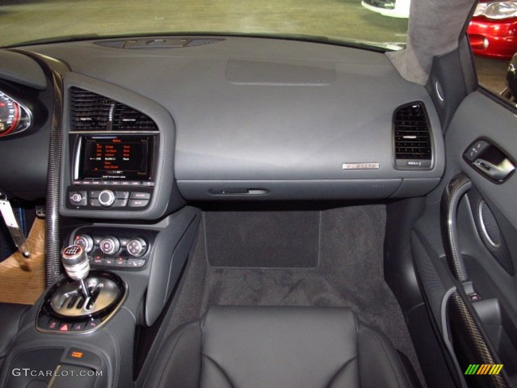2014 R8 Coupe V10 Plus - Phantom Black Pearl / Black photo #13