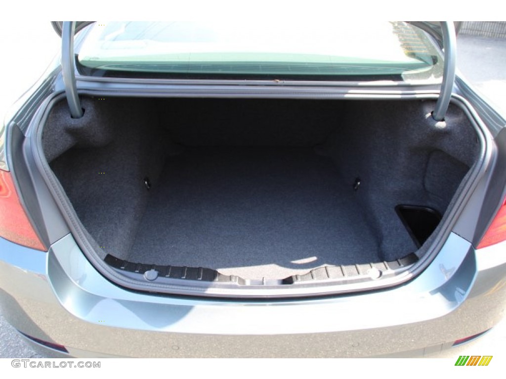 2011 BMW 5 Series 528i Sedan Trunk Photo #85295573