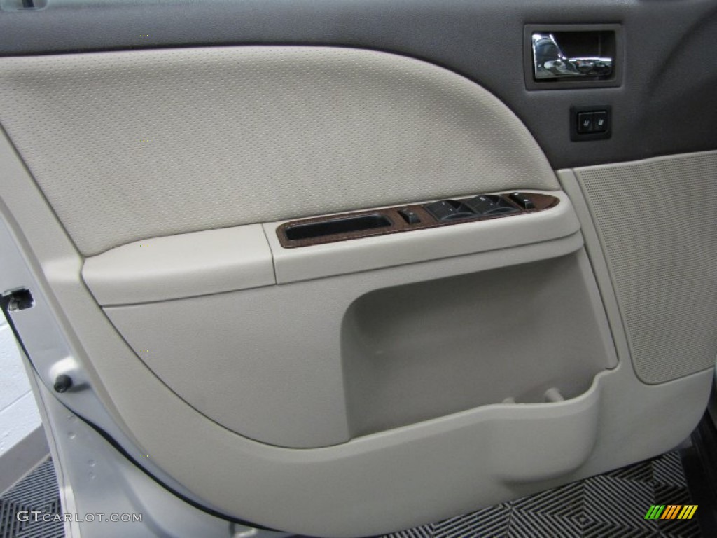 2009 Taurus Limited - Brilliant Silver Metallic / Black photo #11