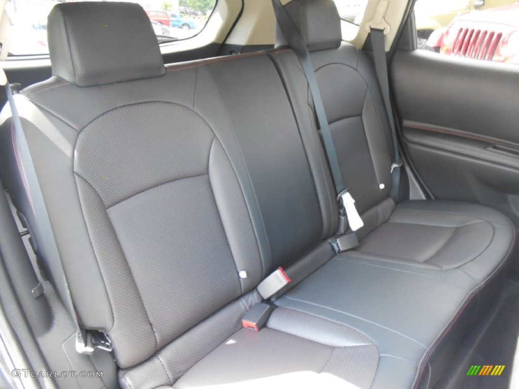 2011 Rogue SL AWD - Wicked Black / Black photo #15