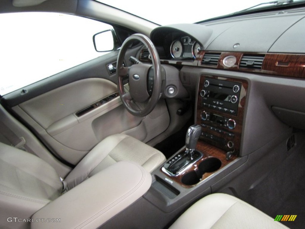 2009 Taurus Limited - Brilliant Silver Metallic / Black photo #22