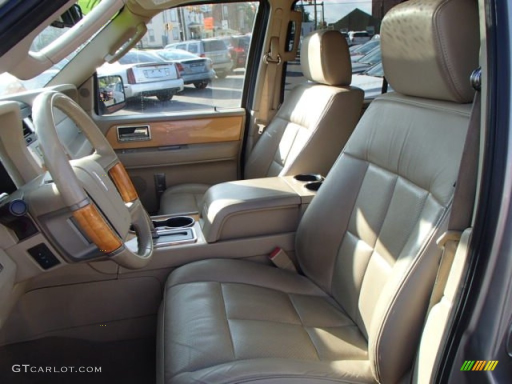 2007 Navigator Luxury 4x4 - Light French Silk Metallic / Camel photo #8