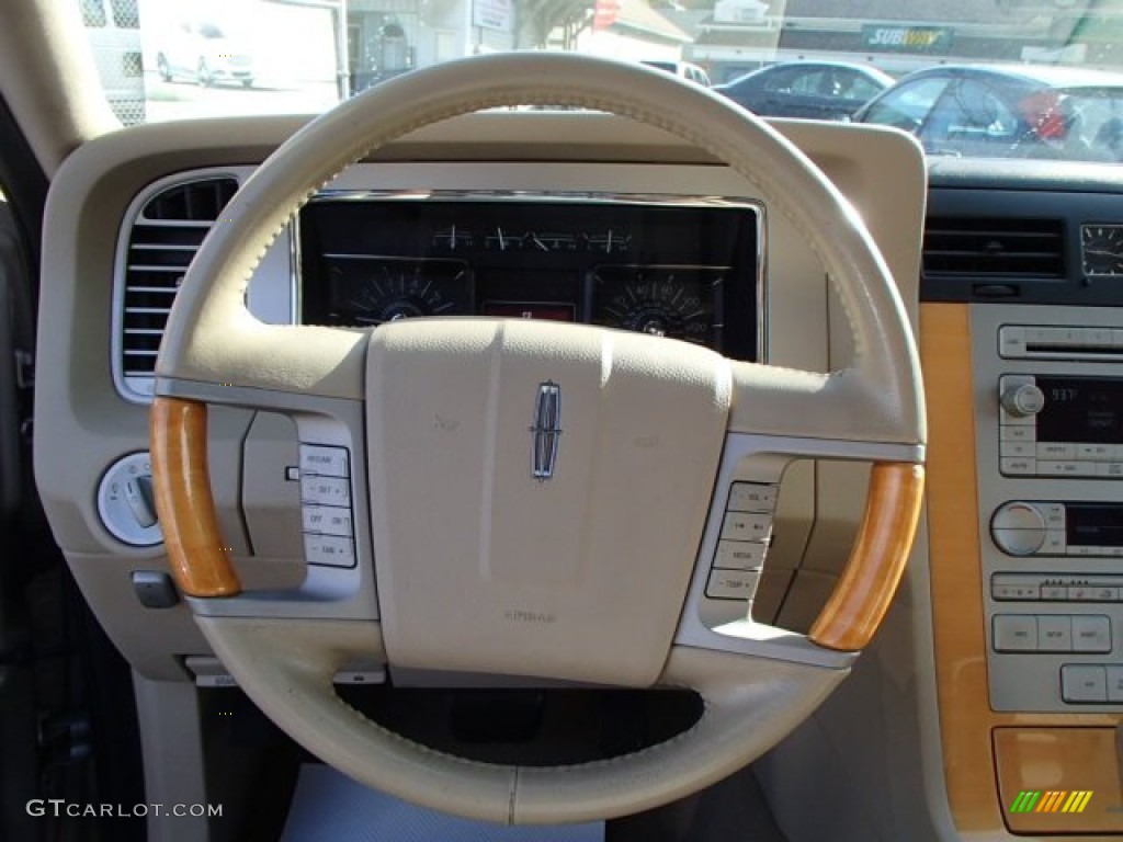 2007 Navigator Luxury 4x4 - Light French Silk Metallic / Camel photo #13