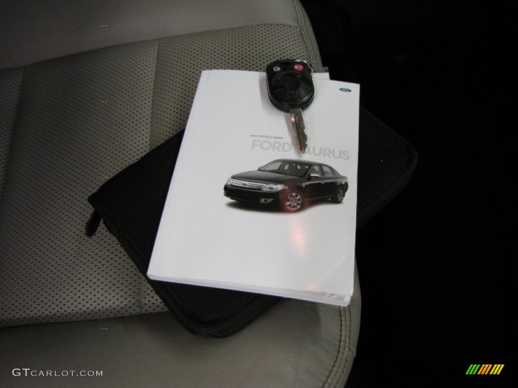 2009 Taurus Limited - Brilliant Silver Metallic / Black photo #29