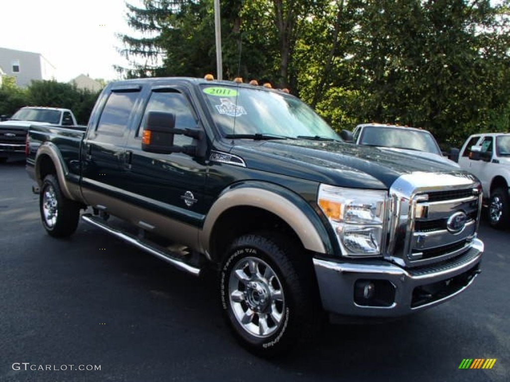 2011 F350 Super Duty Lariat Crew Cab 4x4 - Forest Green Metallic / Adobe photo #3