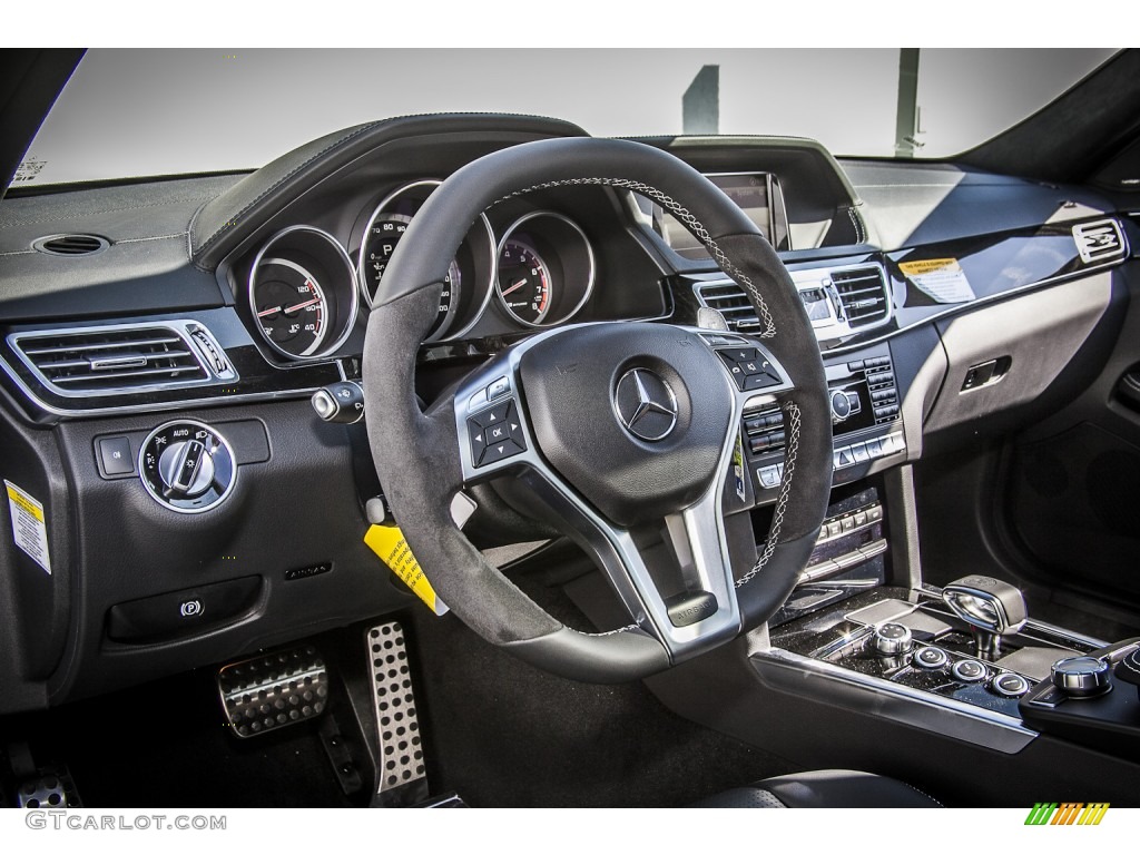2014 Mercedes-Benz E 63 AMG Black Dashboard Photo #85298192