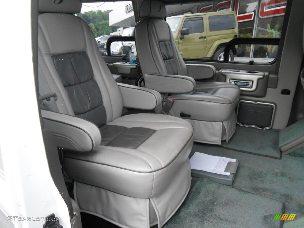 Dark Pewter Interior 2002 Chevrolet Express 1500 Passenger Conversion Van Photo #85298447