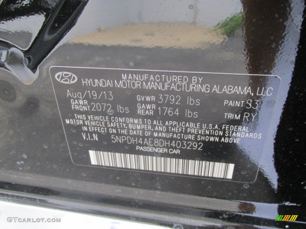 2013 Elantra Limited - Black / Black photo #20