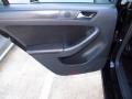 Black - Jetta SE Sedan Photo No. 15