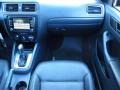 Black - Jetta SE Sedan Photo No. 22