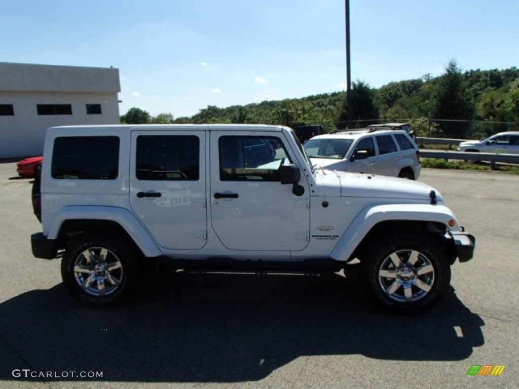 2014 Wrangler Unlimited Sahara 4x4 - Bright White / Black/Dark Saddle photo #5