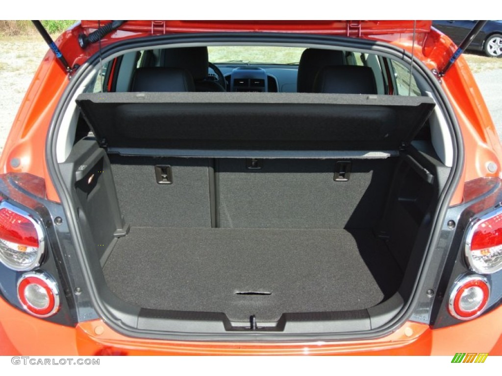 2013 Chevrolet Sonic LTZ Hatch Trunk Photos