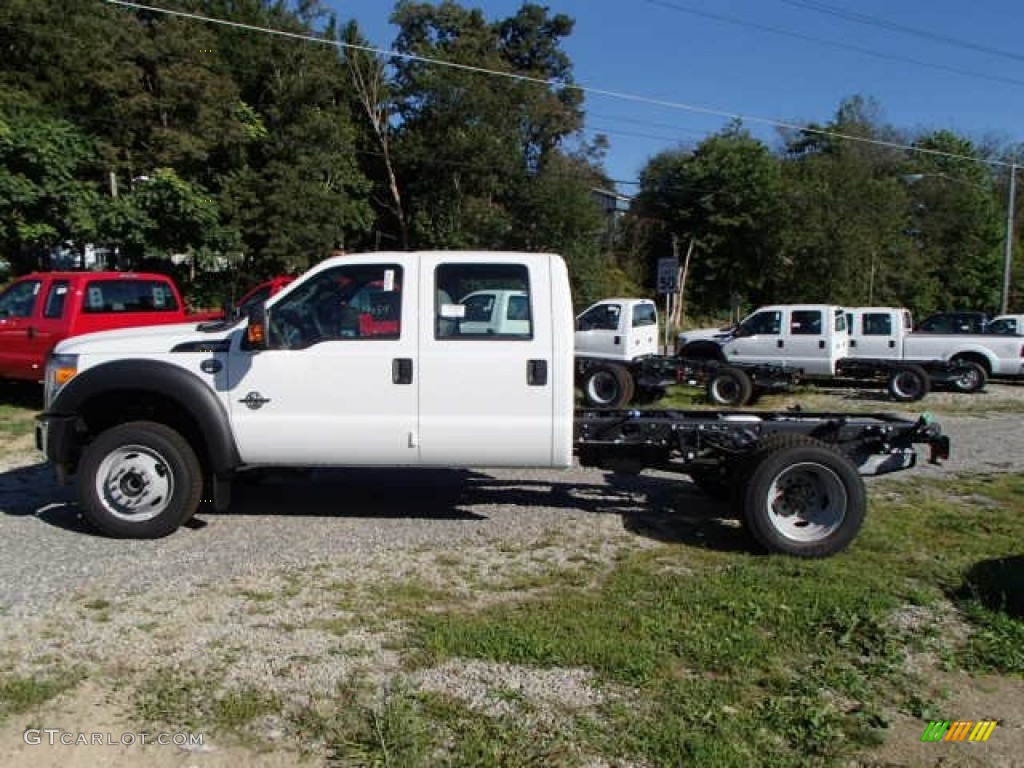 Oxford White 2014 Ford F550 Super Duty XL Crew Cab 4x4 Chassis Exterior Photo #85311587