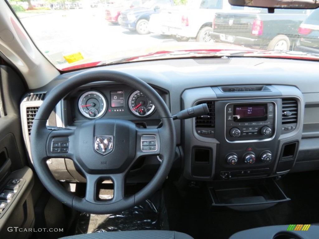 2014 Ram 1500 Express Crew Cab Black/Diesel Gray Dashboard Photo #85314605