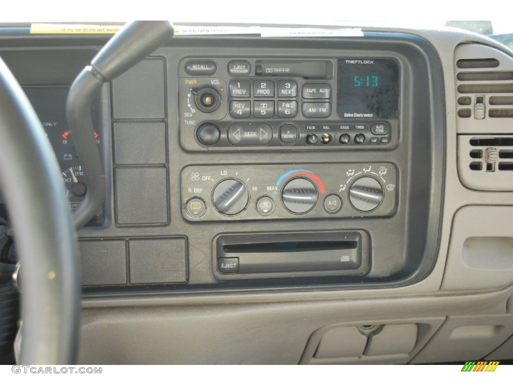 1996 Suburban C1500 - Emerald Green Metallic / Pewter photo #14