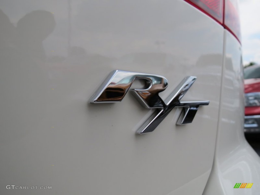 2014 Dodge Journey R/T Marks and Logos Photos