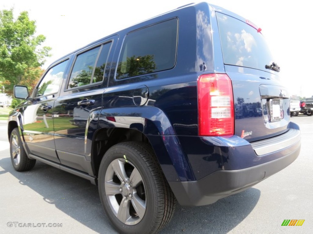 2014 Patriot Freedom Edition - True Blue Pearl / Freedom Edition Dark Slate Gray/Silver Stitching photo #2