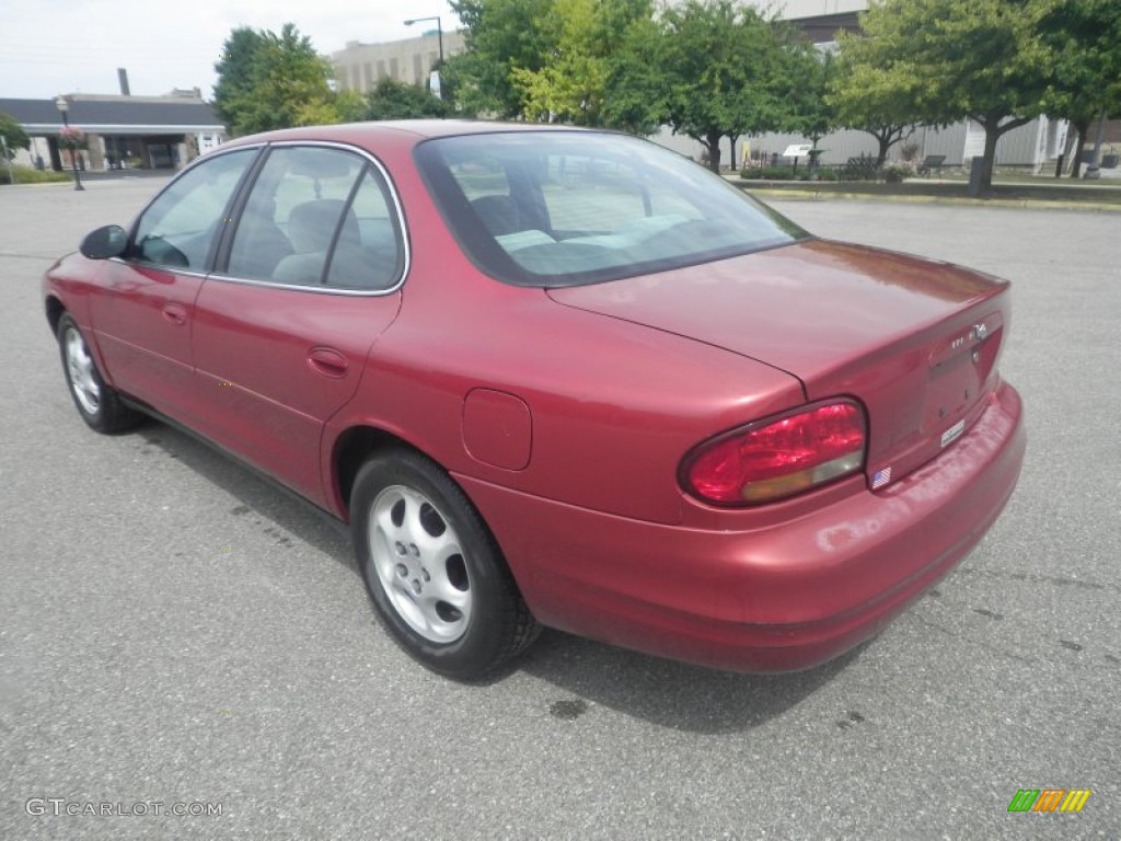 1998 Intrigue  - Red Metallic / Gray photo #3