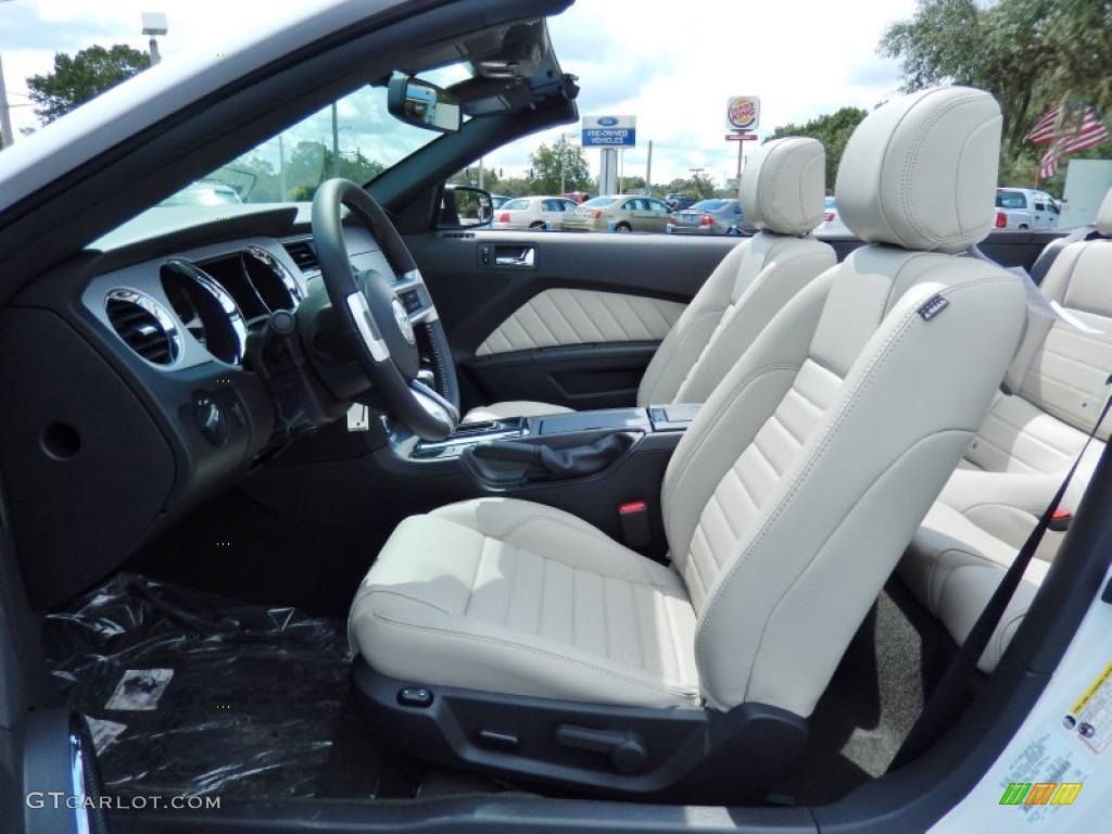 Medium Stone Interior 2014 Ford Mustang V6 Premium Convertible Photo #85319357