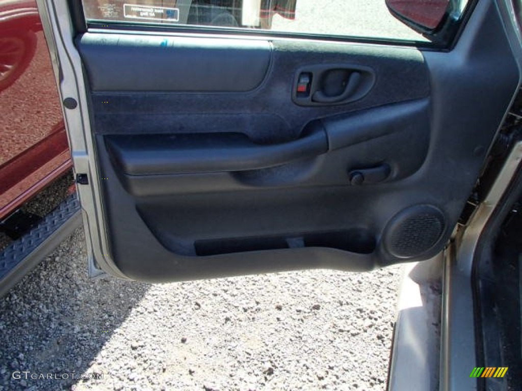 1998 S10 LS Regular Cab - Pewter Metallic / Graphite photo #10