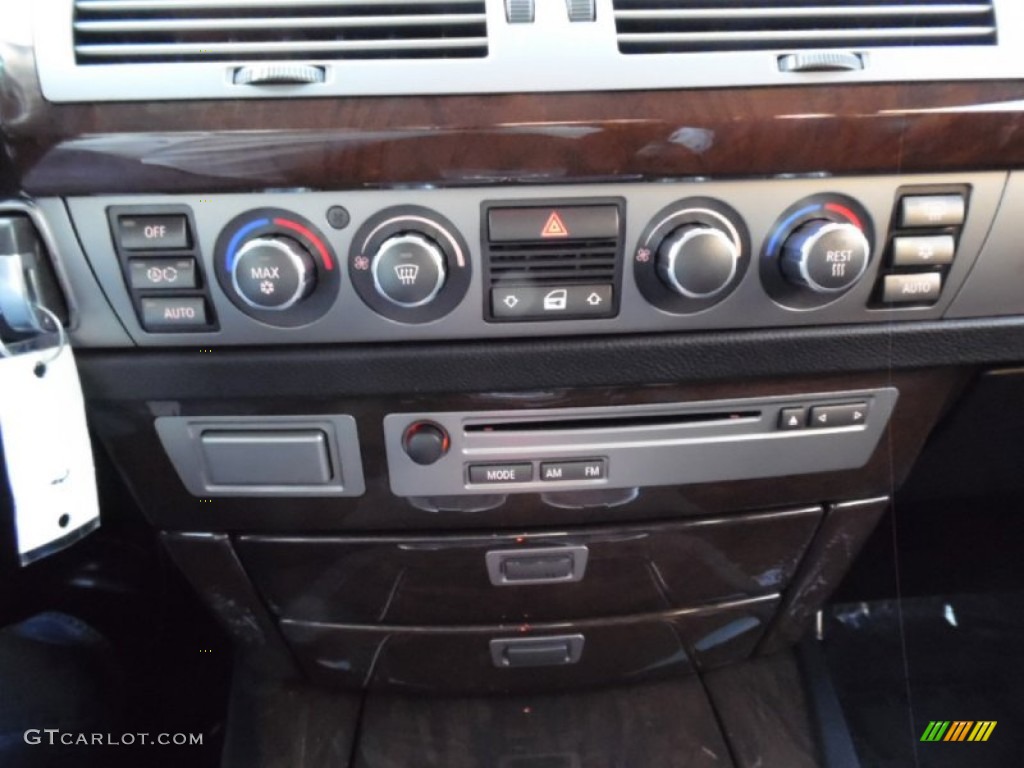 2007 7 Series 750i Sedan - Black Sapphire Metallic / Black photo #20