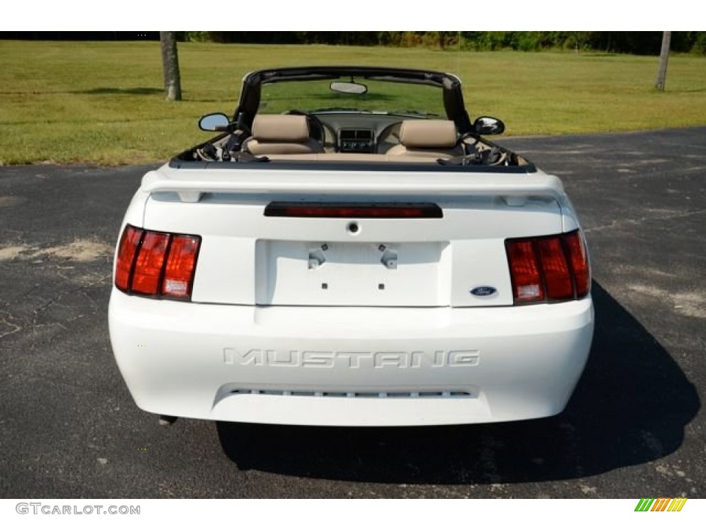 2003 Mustang V6 Convertible - Oxford White / Medium Parchment photo #6