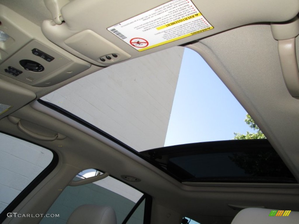 2004 SRX V8 - Blue Chip Metallic / Light Neutral photo #19