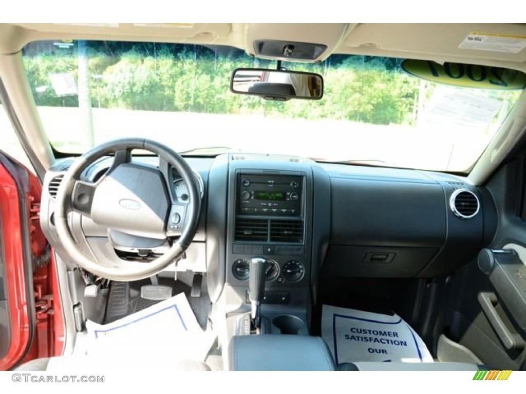 2007 Explorer Sport Trac Limited - Red Fire / Dark Charcoal/Camel photo #16