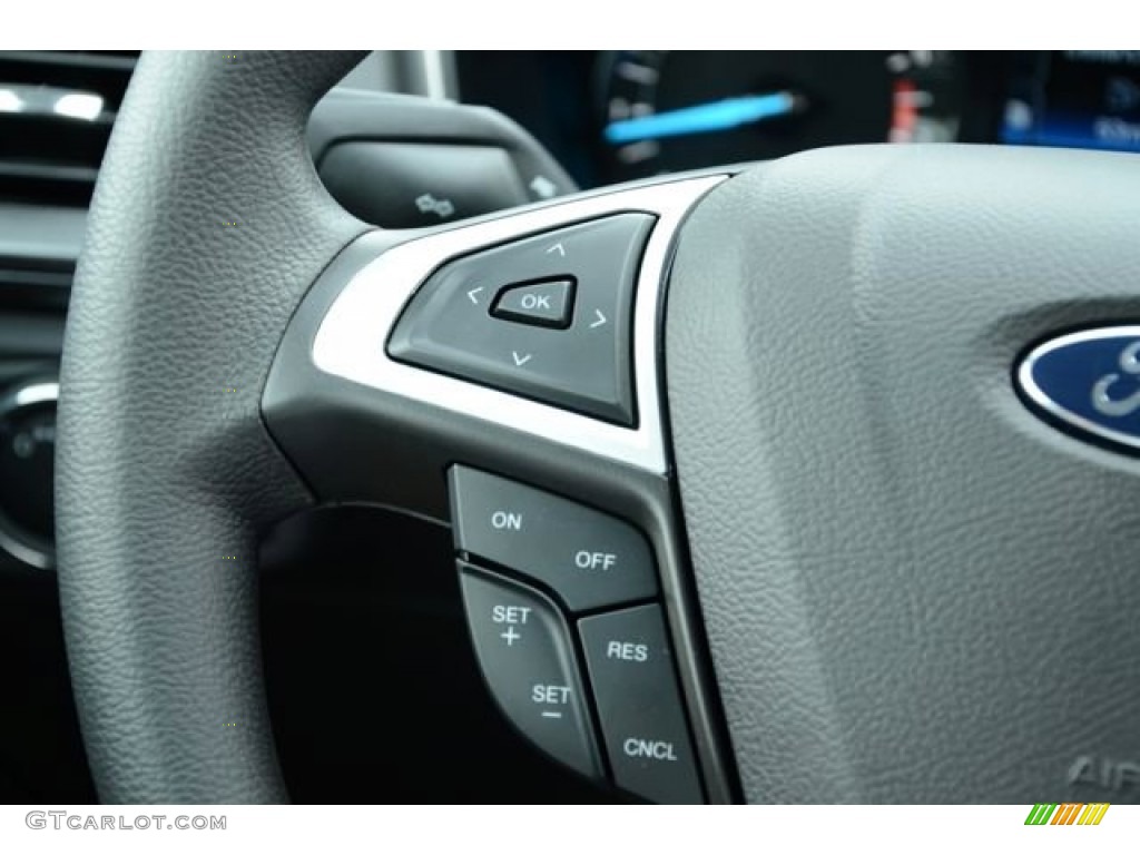 2014 Ford Fusion SE Controls Photo #85333193