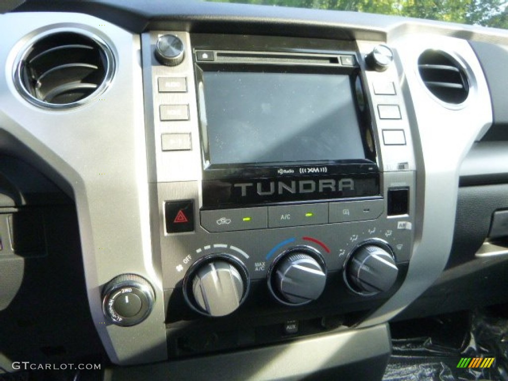 2014 Tundra SR5 Double Cab 4x4 - Silver Sky Metallic / Graphite photo #18