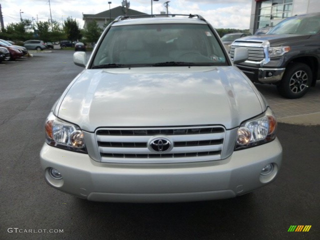 2005 Highlander V6 4WD - Millenium Silver Metallic / Gray photo #2