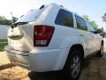 Stone White - Grand Cherokee Laredo Photo No. 3