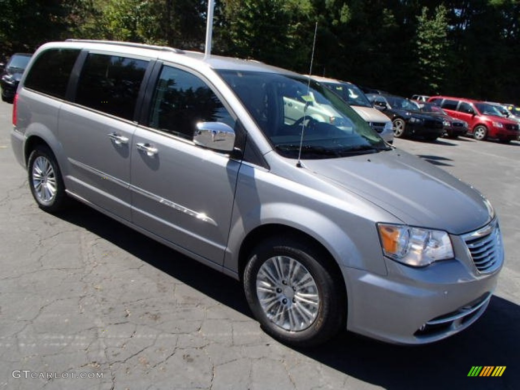 Billet Silver Metallic 2014 Chrysler Town & Country Touring-L Exterior Photo #85345799