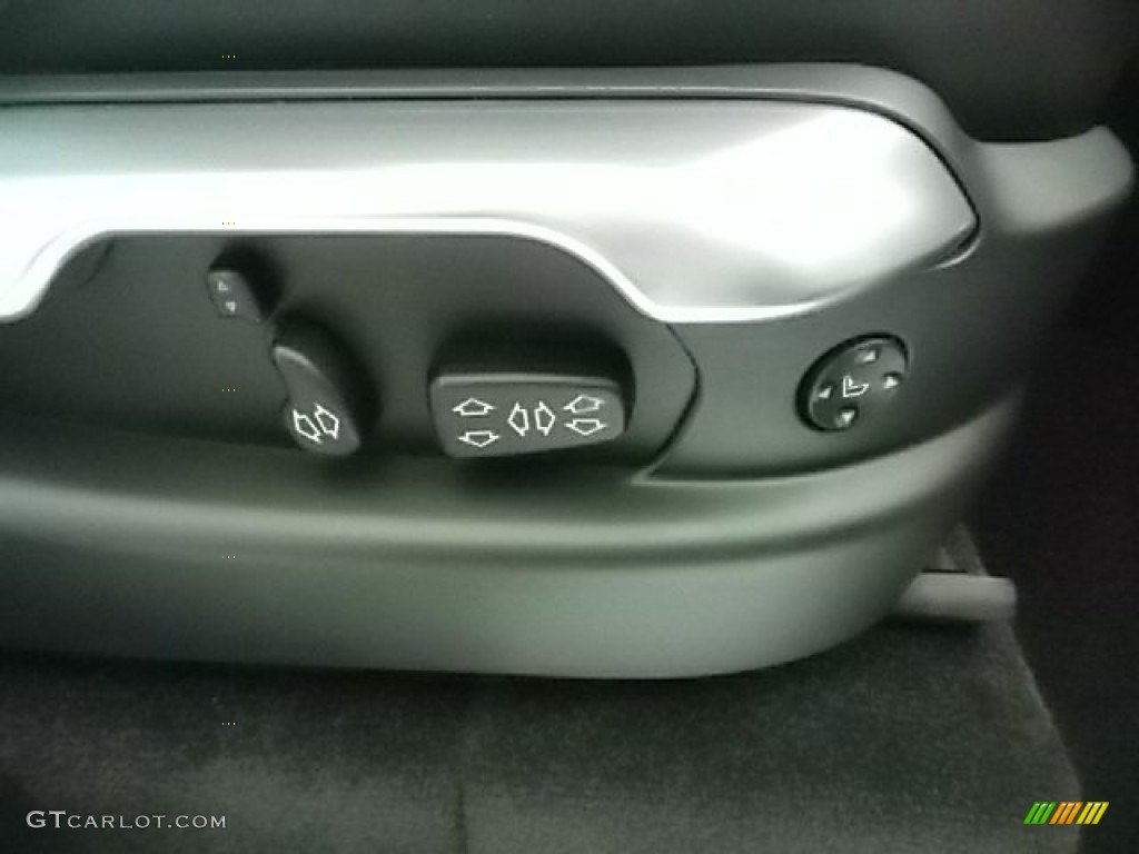 2010 Land Rover Range Rover Supercharged Controls Photo #85348742