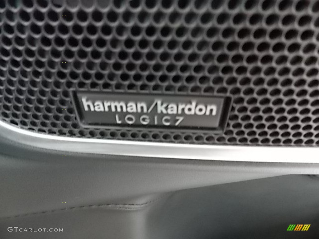 2010 Land Rover Range Rover Supercharged Audio System Photos