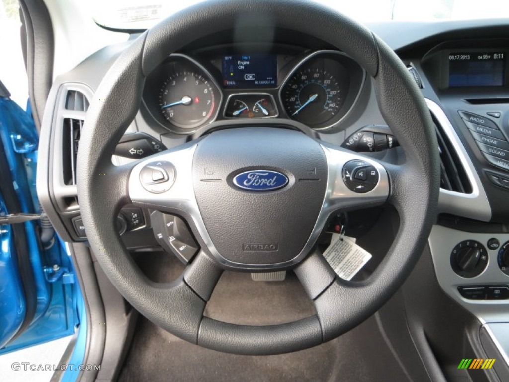 2014 Ford Focus SE Hatchback Charcoal Black Steering Wheel Photo #85348916