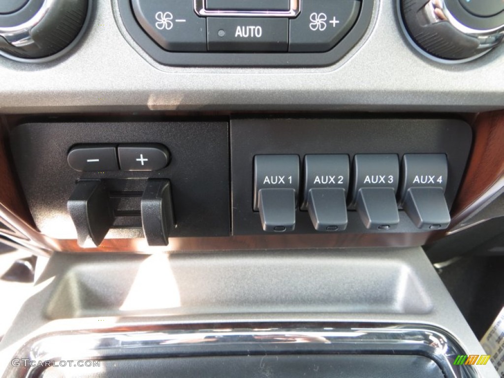 2014 Ford F350 Super Duty Lariat Crew Cab 4x4 Dually Controls Photo #85350875