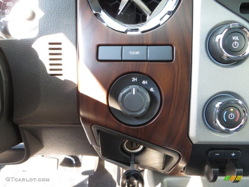 2014 Ford F350 Super Duty Lariat Crew Cab 4x4 Dually Controls Photo #85350893
