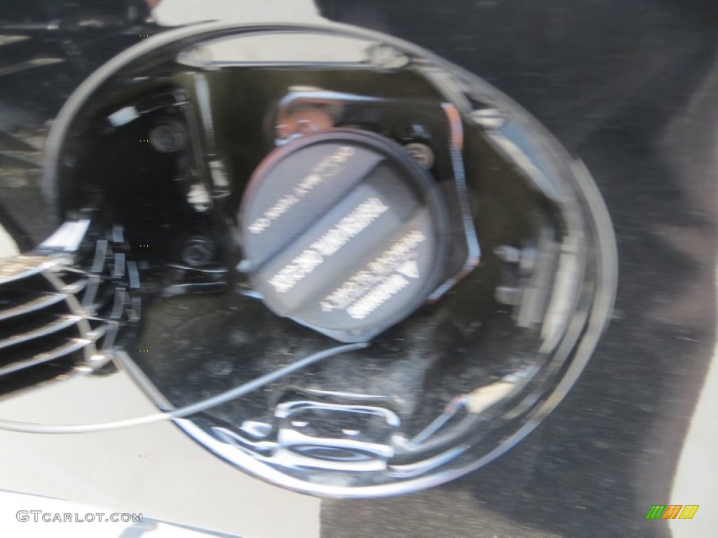 2013 Elantra Limited - Black / Black photo #14