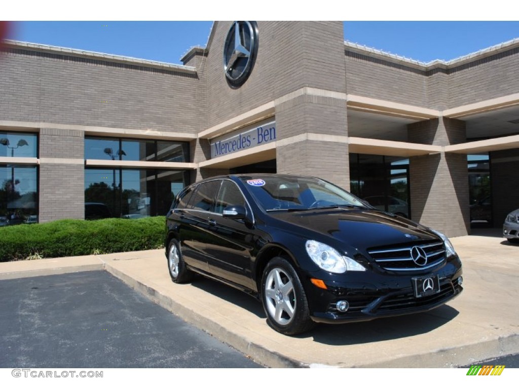 2010 R 350 4Matic - Black / Black photo #1