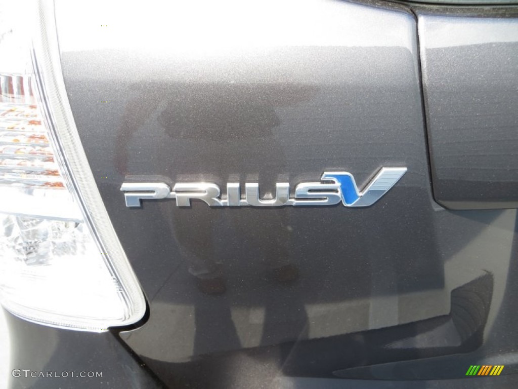2013 Prius v Five Hybrid - Magnetic Gray Metallic / Misty Gray photo #12