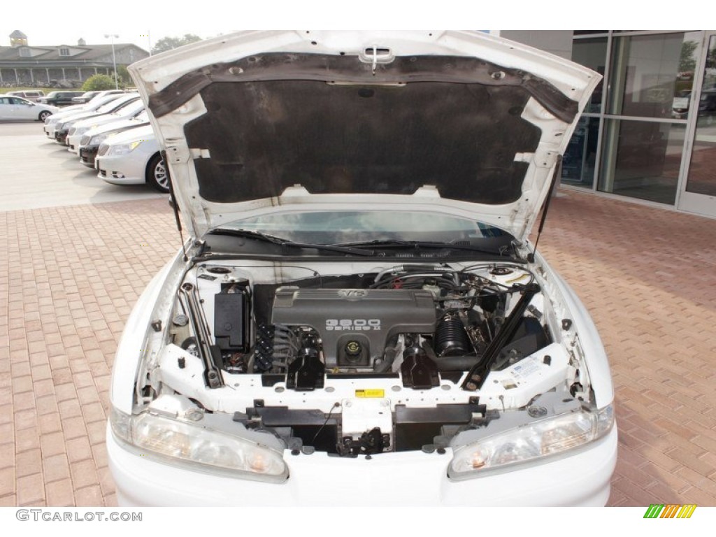 1998 Intrigue  - Bright White / Gray photo #16