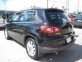 Deep Black Metallic - Tiguan SE Photo No. 3