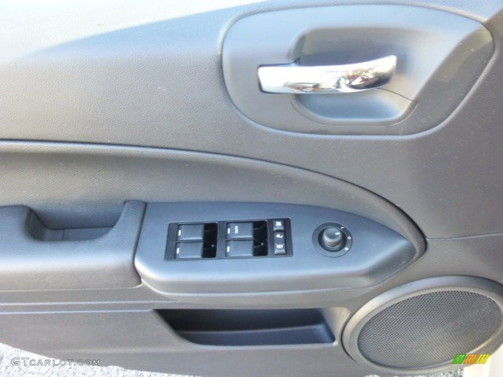 2012 Dodge Caliber SXT Plus Door Panel Photos