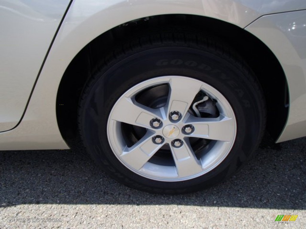 2013 Malibu LS - Champagne Silver Metallic / Jet Black/Titanium photo #9