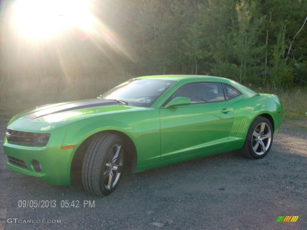 Synergy Green Metallic Chevrolet Camaro