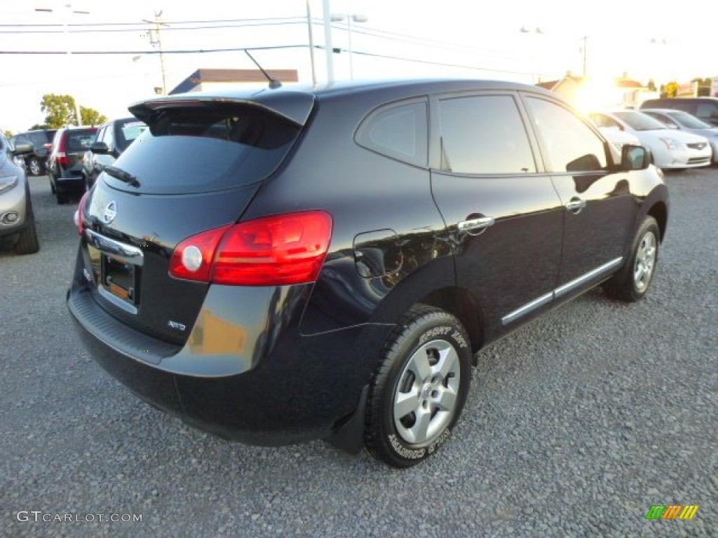 2011 Rogue S AWD - Wicked Black / Black photo #11